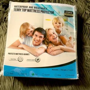 Mattress protector double full size bed